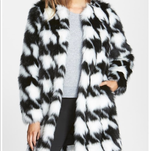 Michael Kors Faux Fur Houndstooth Coat - Picture 1 of 2